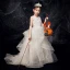 Meilleur Gris Dentelle Percé Robe Ceremonie Fille 2019 Robe Boule Encolure Dégagée Sans Manches Train De Balayage Volants en Cascade Robe Pour Mariage