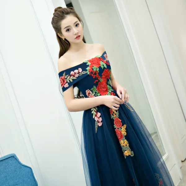 Affordable Navy Blue Evening Dresses 2019 A-Line / Princess Off-The-Shoulder Short Sleeve Appliques Embroidered Floor-Length / Long Ruffle Backless Formal Dresses