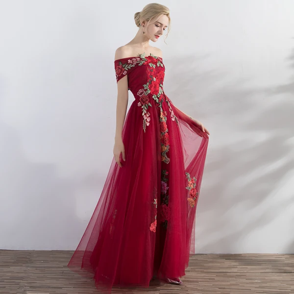 Affordable Red Evening Dresses 2019 A-Line / Princess Off-The-Shoulder Short Sleeve Appliques Embroidered Floor-Length / Long Ruffle Backless Formal Dresses