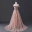 Elegante Pearl Rosa Abendkleider 2019 A Linie Off Shoulder Kurze Ärmel Perlenstickerei Sweep / Pinsel Zug Rüschen Rückenfreies Festliche Kleider