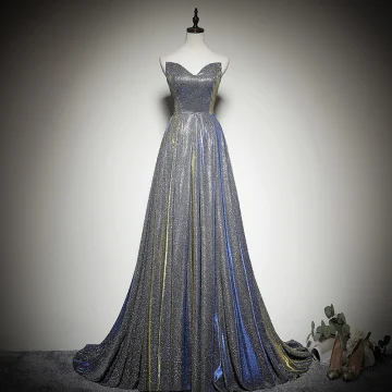 Bling Bling Silver Aftonklänningar 2019 Prinsessa Älskling Ärmlös Glittriga Glitter Polyester Svep Tåg Ruffle Halterneck Formella Klänningar