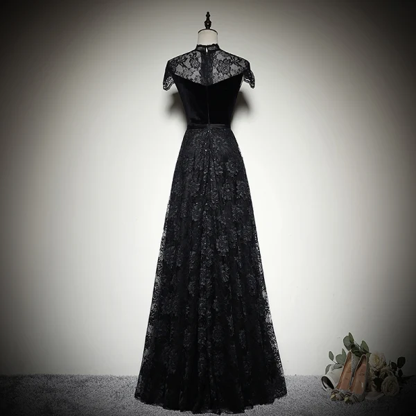 Vintage / Retro Black Suede Lace Evening Dresses 2019 A-Line / Princess High Neck Cap Sleeves Sash Floor-Length / Long Ruffle Formal Dresses