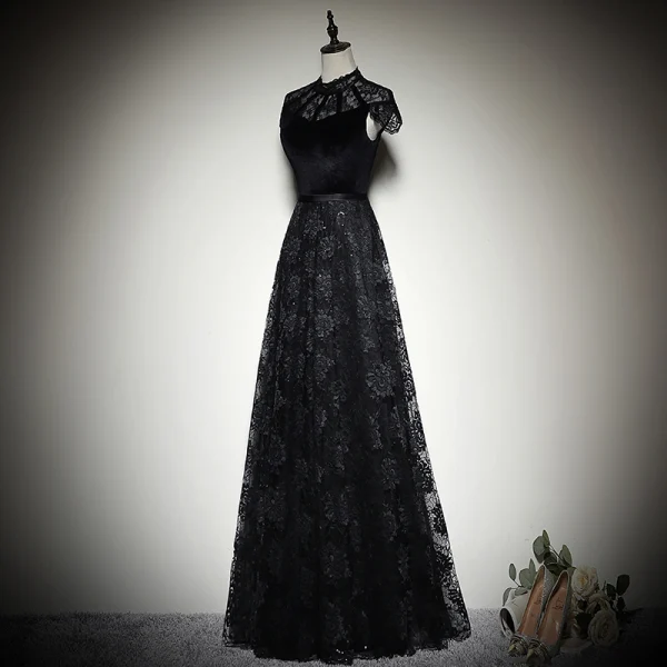 Vintage / Retro Black Suede Lace Evening Dresses 2019 A-Line / Princess High Neck Cap Sleeves Sash Floor-Length / Long Ruffle Formal Dresses