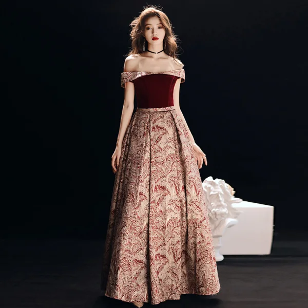 Affordable Burgundy Suede Jacquard Evening Dresses 2019 A-Line / Princess Off-The-Shoulder Short Sleeve Sash Floor-Length / Long Backless Formal Dresses