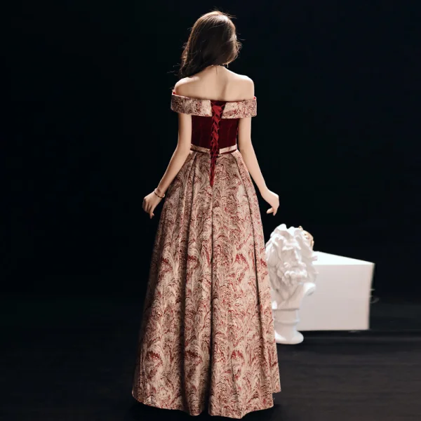 Affordable Burgundy Suede Jacquard Evening Dresses 2019 A-Line / Princess Off-The-Shoulder Short Sleeve Sash Floor-Length / Long Backless Formal Dresses