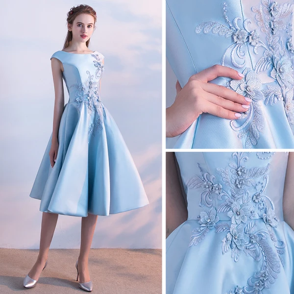 Chic / Belle Bleu Satin de retour Robe De Graduation 2019 Princesse Encolure Carrée Sans Manches Appliques En Dentelle Perlage Perle Thé Longueur Volants Dos Nu