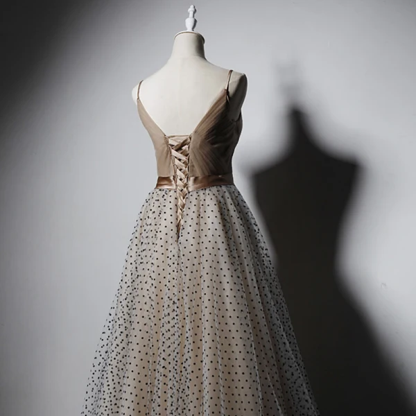 Chic / Belle Champagne Robe De Bal 2019 Princesse Bretelles Spaghetti V-Cou Sans Manches Tachetée Tulle Ceinture Longue Volants Dos Nu Robe De Ceremonie