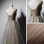 Chic / Belle Champagne Robe De Bal 2019 Princesse Bretelles Spaghetti V-Cou Sans Manches Tachetée Tulle Ceinture Longue Volants Dos Nu Robe De Ceremonie