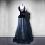 Élégant Bleu Marine Daim Robe De Soirée 2019 Princesse Transparentes Col v profond Sans Manches Ceinture Brodé Longue Volants Robe De Ceremonie