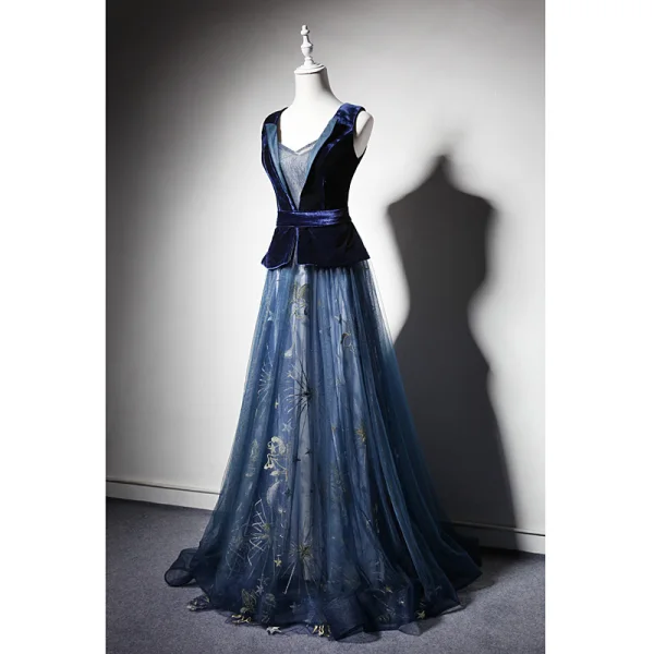 Élégant Bleu Marine Daim Robe De Soirée 2019 Princesse Transparentes Col v profond Sans Manches Ceinture Brodé Longue Volants Robe De Ceremonie