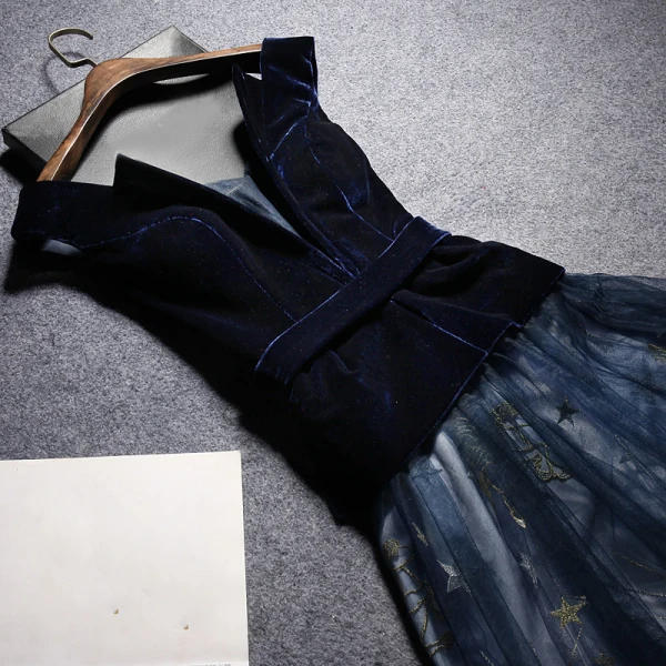 Élégant Bleu Marine Daim Robe De Soirée 2019 Princesse Transparentes Col v profond Sans Manches Ceinture Brodé Longue Volants Robe De Ceremonie