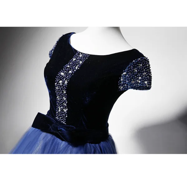 Luxe Bleu Marine Dégradé De Couleur Daim Robe De Bal 2019 Princesse Encolure Dégagée Manches Courtes Perlage Faux Diamant Noeud Ceinture Longue Volants Robe De Ceremonie