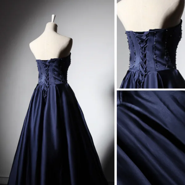 Elegant Mørk Marineblå Satin Selskapskjoler 2019 Prinsesse Kjæreste Uten Ermer Beading Lange Buste Ryggløse Formelle Kjoler