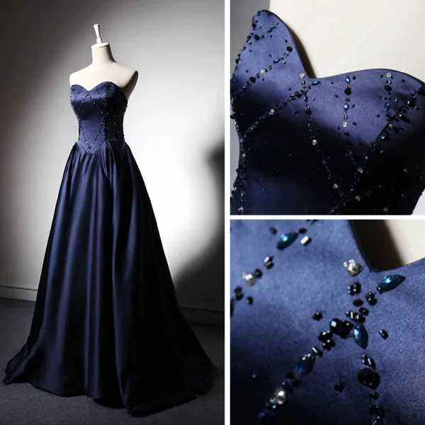 Elegant Mørk Marineblå Satin Selskapskjoler 2019 Prinsesse Kjæreste Uten Ermer Beading Lange Buste Ryggløse Formelle Kjoler