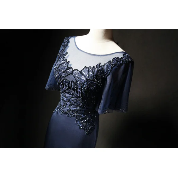 Élégant Bleu Marine Transparentes Robe De Soirée 2019 Trompette / Sirène Encolure Dégagée 1/2 Manches Faux Diamant Appliques En Dentelle Glitter Paillettes Train De Balayage Volants Dos Nu Robe De Ceremonie