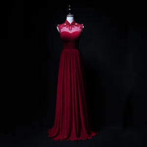 Vintage Burgunderrot Chiffon Abendkleider 2019 A Linie Durchsichtige Stehkragen Ärmellos Applikationen Spitze Perlenstickerei Lange Rüschen Rückenfreies Festliche Kleider