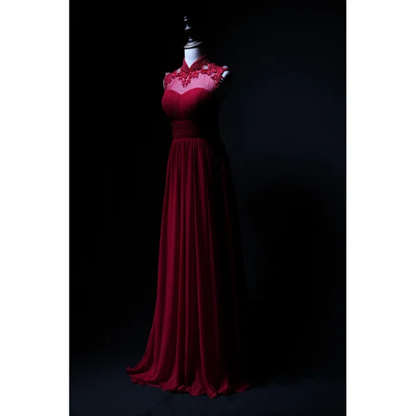 Vintage / Retro Burgundy Chiffon Evening Dresses 2019 A-Line / Princess See-through High Neck Sleeveless Appliques Lace Beading Floor-Length / Long Ruffle Backless Formal Dresses