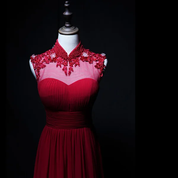 Vintage / Retro Burgundy Chiffon Evening Dresses 2019 A-Line / Princess See-through High Neck Sleeveless Appliques Lace Beading Floor-Length / Long Ruffle Backless Formal Dresses