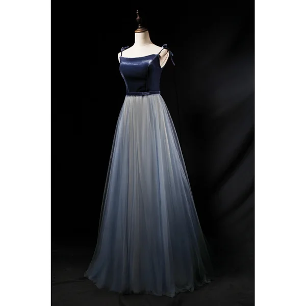 Chic / Belle Bleu Marine Dégradé De Couleur Daim Robe De Soirée 2019 Princesse Bretelles Spaghetti Sans Manches Ceinture Longue Volants Dos Nu Robe De Ceremonie