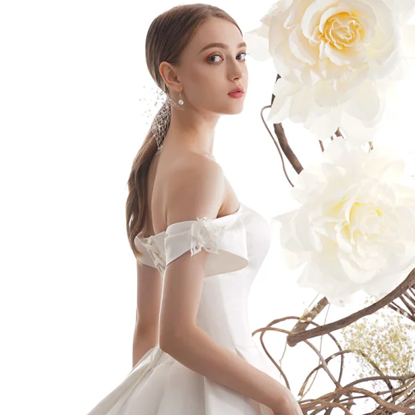 Modest / Simple Ivory Satin Wedding Dresses 2019 A-Line / Princess Off-The-Shoulder Short Sleeve Flower Backless Cathedral Train Ruffle