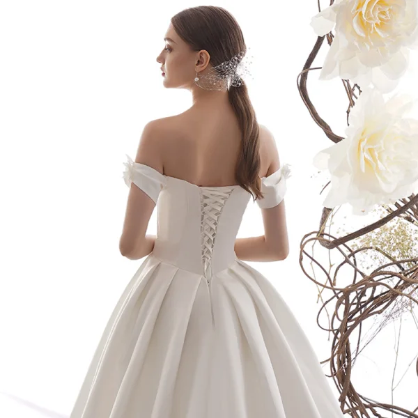 Modest / Simple Ivory Satin Wedding Dresses 2019 A-Line / Princess Off-The-Shoulder Short Sleeve Flower Backless Cathedral Train Ruffle