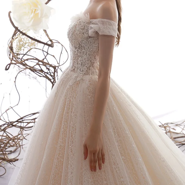 Bäst Champagne Spets Bröllopsklänningar 2019 Prinsessa Av Axeln Pösigt Korta ärm Halterneck Appliqués Spets Beading Glittriga / Glitter Tyll Cathedral Train Ruffle