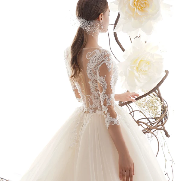 Illusion Champagner Durchsichtige Brautkleider / Hochzeitskleider 2019 A Linie Eckiger Ausschnitt 3/4 Ärmel Applikationen Spitze Perlenstickerei Kathedrale Schleppe Rüschen