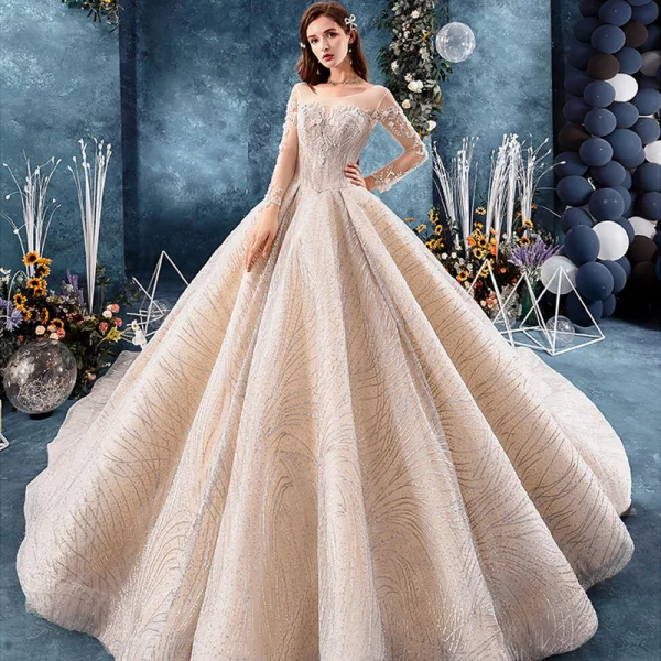 Luxus / Herrlich Champagner Durchsichtige Brautkleider / Hochzeitskleider 2019 Ballkleid Eckiger Ausschnitt Lange Ärmel Rückenfreies Handgefertigt Perlenstickerei Glanz Tülle Königliche Schleppe Rüschen