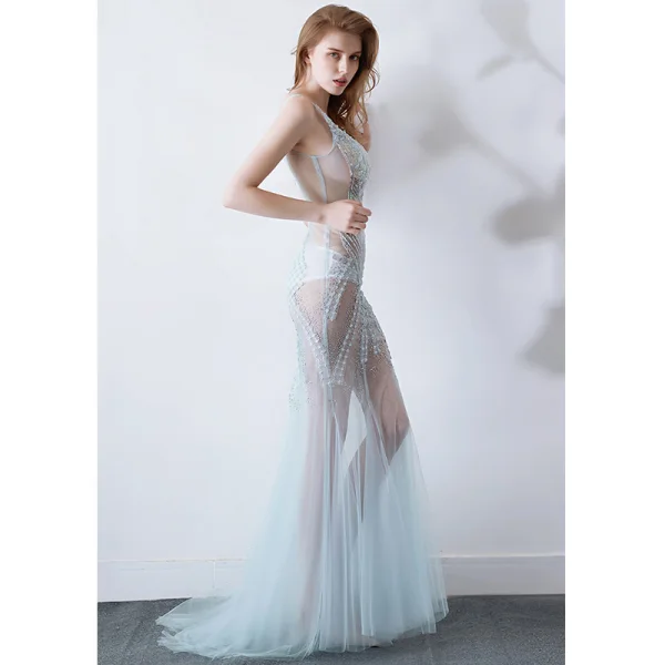 Sexy Himmelblau Durchsichtige Abendkleider 2019 Meerjungfrau V-Ausschnitt Ärmellos Rückenfreies Applikationen Spitze Perlenstickerei Sweep / Pinsel Zug Rüschen Festliche Kleider