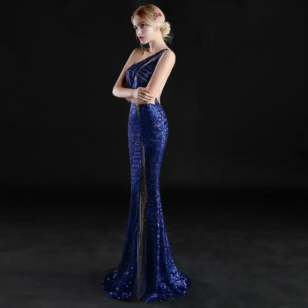 Sexy Bleu Roi Transparentes Robe De Soirée 2019 Trompette / Sirène Une épaule Sans Manches Faux Diamant Glitter Paillettes Longue Volants Dos Nu Robe De Ceremonie