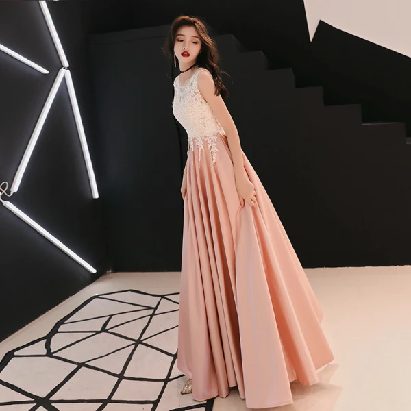 Affordable Pearl Pink Satin Evening Dresses 2019 A-Line / Princess See-through Scoop Neck Sleeveless Appliques Lace Rhinestone Floor-Length / Long Ruffle Formal Dresses