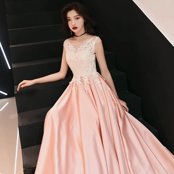 Affordable Pearl Pink Satin Evening Dresses 2019 A-Line / Princess See-through Scoop Neck Sleeveless Appliques Lace Rhinestone Floor-Length / Long Ruffle Formal Dresses