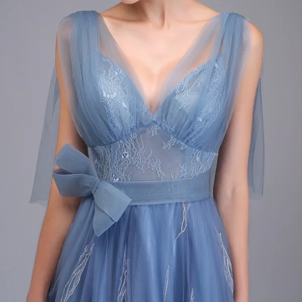 Elegante Meeresblau Abendkleider 2019 A Linie Tiefer V-Ausschnitt Ärmellos Applikationen Spitze Schleife Stoffgürtel Lange Rüschen Rückenfreies Festliche Kleider