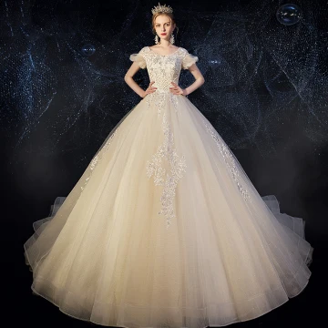 Chic Belle Champagne Robe De Mariée 2019 Princesse Encolure Dégagée Gonflée Manches Courtes Dos Nu Appliques En Dentelle Perlage Glitter Tulle Chapel Train Volants