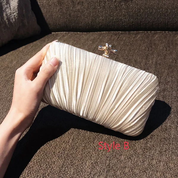 Chic / Beautiful Champagne Heart-shaped Clutch Bags Ruffle Fabric 2019 Accessories