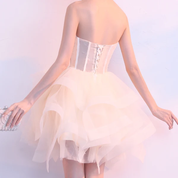 Schöne Champagner Cocktailkleider 2019 Ballkleid Bandeau Ärmellos Applikationen Spitze Strass Kurze Fallende Rüsche Rückenfreies Festliche Kleider
