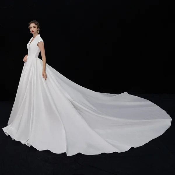 Vintage / Retro Ivory Satin Wedding Dresses 2019 A-Line / Princess Deep V-Neck Sleeveless Cathedral Train Ruffle