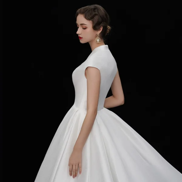 Vintage / Retro Ivory Satin Wedding Dresses 2019 A-Line / Princess Deep V-Neck Sleeveless Cathedral Train Ruffle