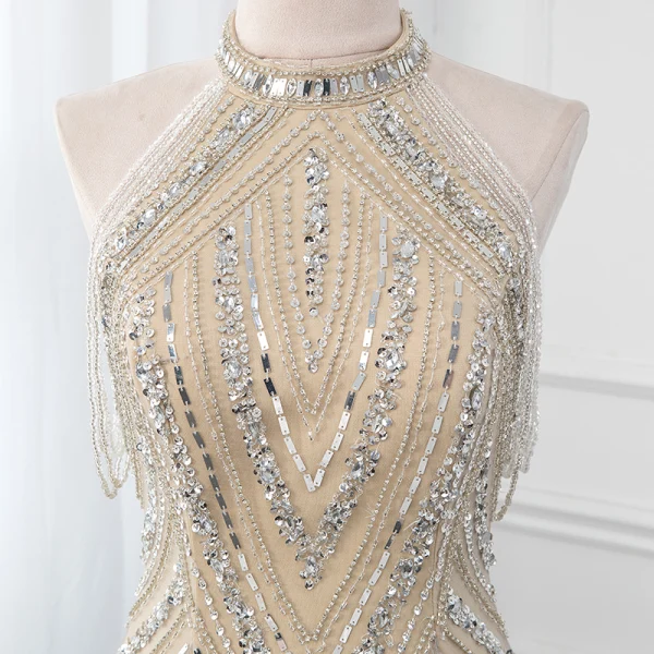 Haut de Gamme Champagne Robe De Soirée 2019 Trompette / Sirène Col Haut Sans Manches Fait main Perlage Paillettes Train De Balayage Robe De Ceremonie