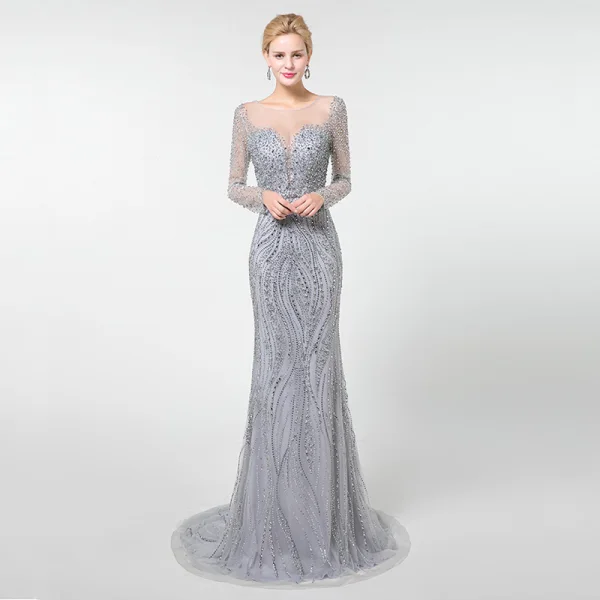 Haut de Gamme Gris Transparentes Robe De Soirée 2019 Trompette / Sirène Encolure Dégagée Manches Longues Fait main Perlage Train De Balayage Robe De Ceremonie