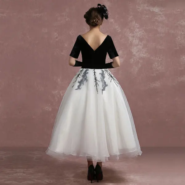 Vintage / Originale Noire Blanche Robe De Bal 2018 Robe Boule Encolure Carrée Manches Courtes Paillettes Longueur Cheville Dos Nu Robe De Ceremonie