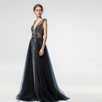 Sexy Illusion Bleu Marine Robe De Soirée 2019 Princesse Col V Profond Sans Manches Fait Main Perlage Train De Balayage Volants Dos Nu Robe De Ceremonie