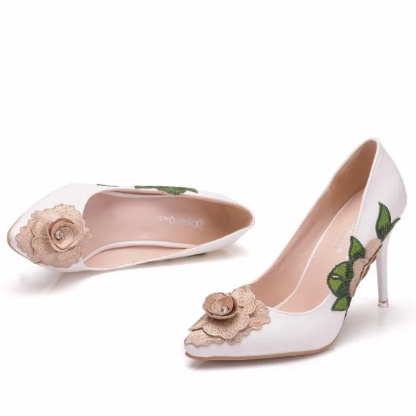 Fashion Beige Embroidered Prom Pumps High Heels 2025 9 cm Stiletto Heels Pointed Toe Pumps