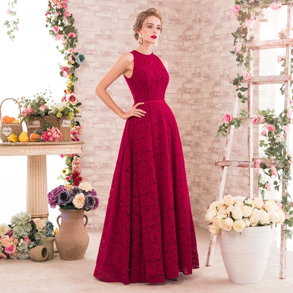 Chic / Beautiful Burgundy Evening Dresses 2017 A-Line / Princess Scoop Neck Sleeveless Beading Pearl Sash Floor-Length / Long Backless Formal Dresses