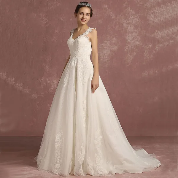 Élégant Ivoire Robe De Mariée 2018 Princesse épaules Sans Manches Dos Nu Appliques En Dentelle Train De Balayage