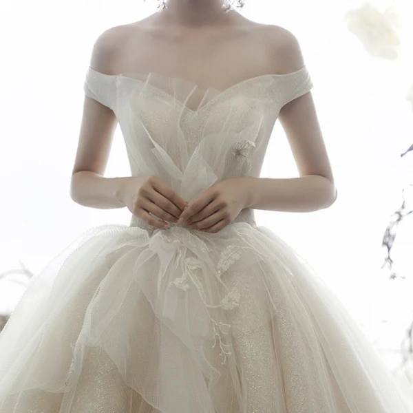 Meilleur Champagne Robe De Mariée 2019 Robe Boule De l'épaule Manches Courtes Dos Nu Glitter Tulle Cathedral Train Volants