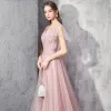 Elegantes Perla Rosada Vestidos de noche 2019 A-Line / Princess V-cuello Profundo Manga Corta Apliques Con Encaje Rebordear Colas De Barrido Ruffle Sin Espalda Vestidos Formales