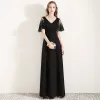 Affordable Black Evening Dresses  2019 A-Line / Princess V-Neck Bell sleeves Appliques Lace Flower Floor-Length / Long Ruffle Backless Formal Dresses