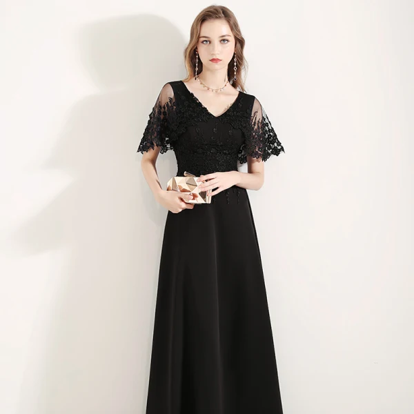 Affordable Black Evening Dresses 2019 A-Line / Princess V-Neck Bell sleeves Appliques Lace Flower Floor-Length / Long Ruffle Backless Formal Dresses