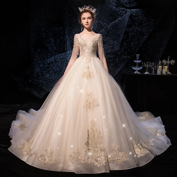 Luxus / Herrlich Champagner Brautkleider / Hochzeitskleider 2019 A Linie Durchsichtige Tiefer V-Ausschnitt Kurze Ärmel Perlenstickerei Quaste Rückenfreies Applikationen Spitze Glanz Tülle Kathedrale Schleppe